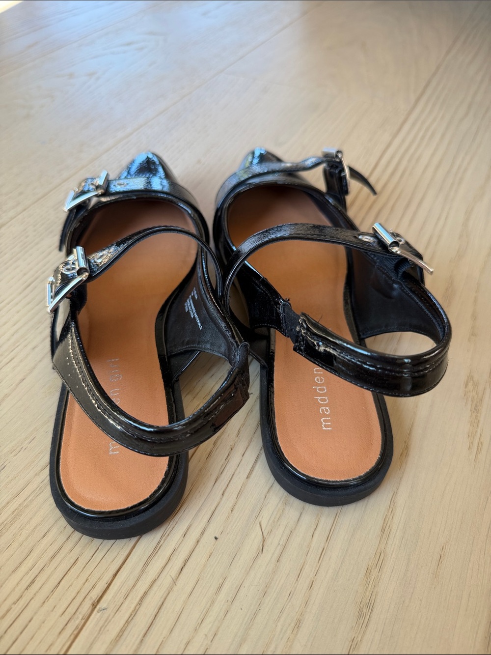 Madden girl  Black Patent Pointed Mary Jane Flats with Buckle Straps size 7 - Picture 4 of 6